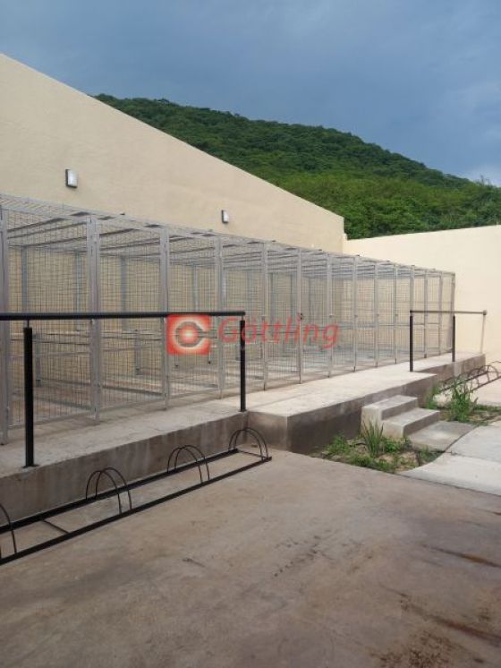 tender y espacio de bicis